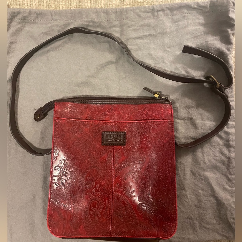 RELIC red leather crossbody purse